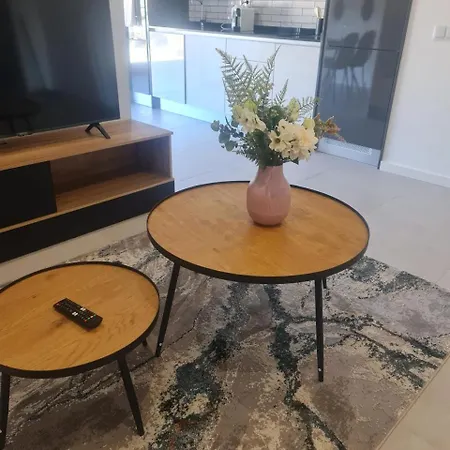 T2 Apartment *